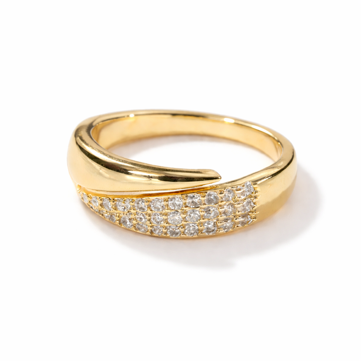 Éloïse – A Ring with Timeless Sparkle