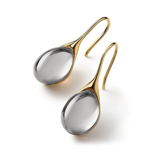 Pendientes de joyería de oro y plata