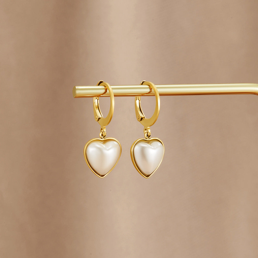 Creole heart with pearl