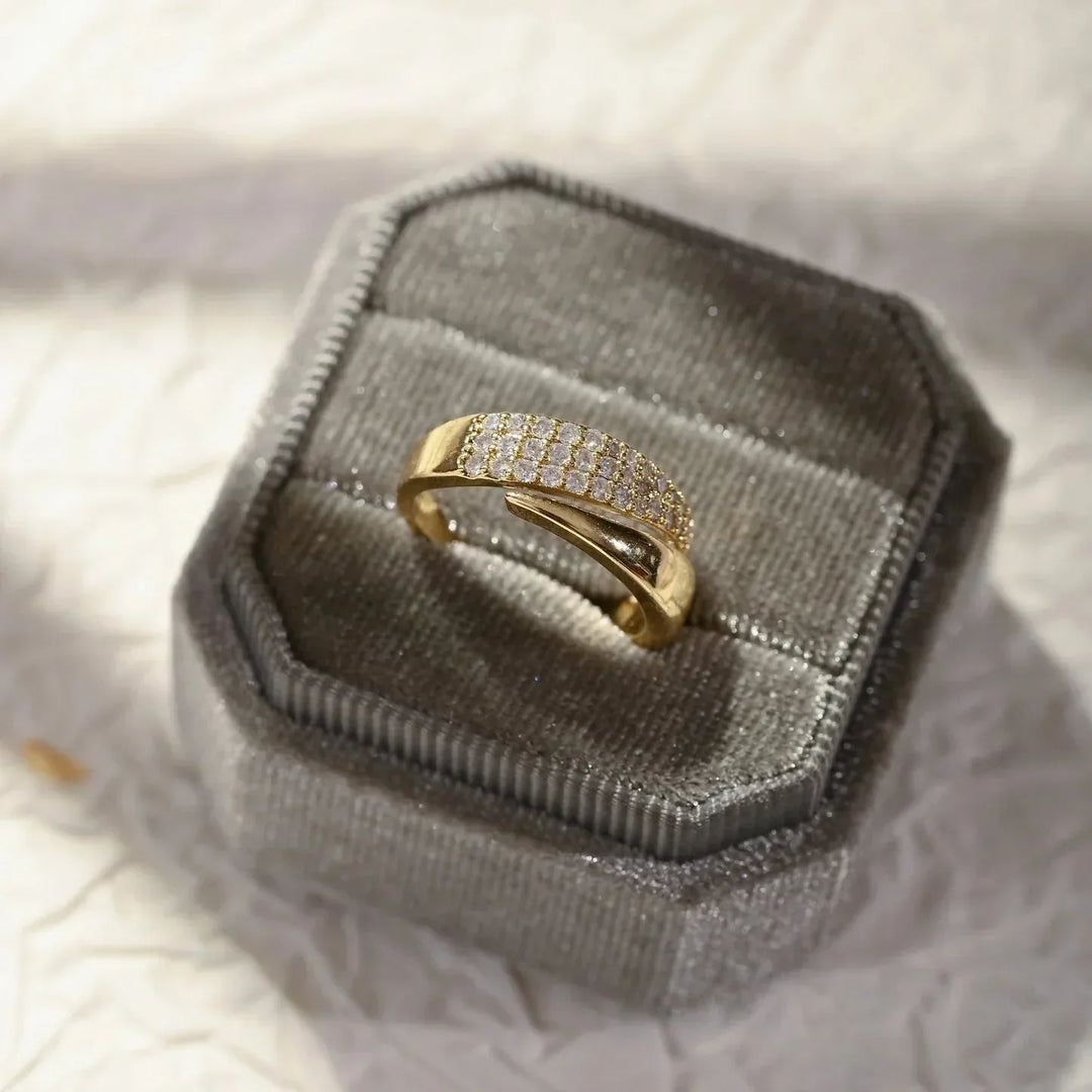 Éloïse – A Ring with Timeless Sparkle