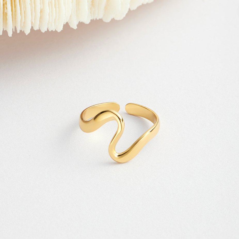 Anillo Onda Dorada