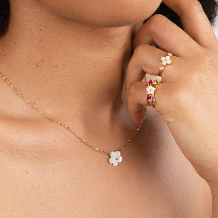 Magnificent Flowers Necklace